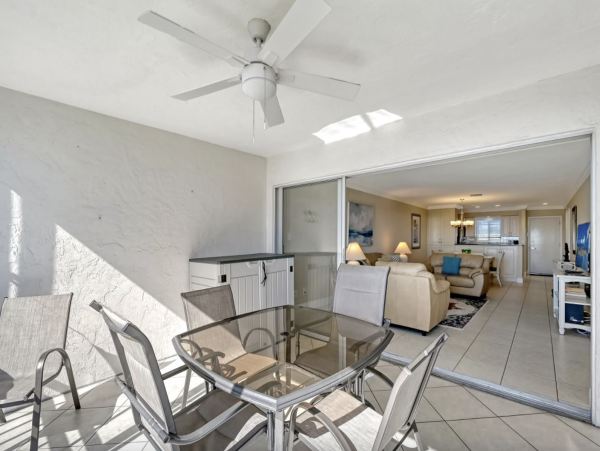 Charming Siesta Key Two Bedroom Vacation Rental